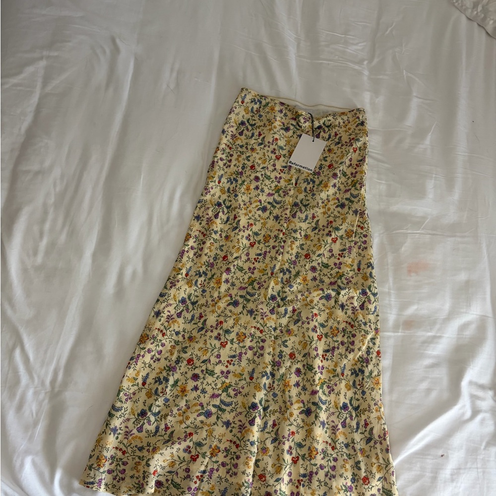 NWT Reformation Layla Midi Skirt - Print Yasmeen - Picture 5 of 6